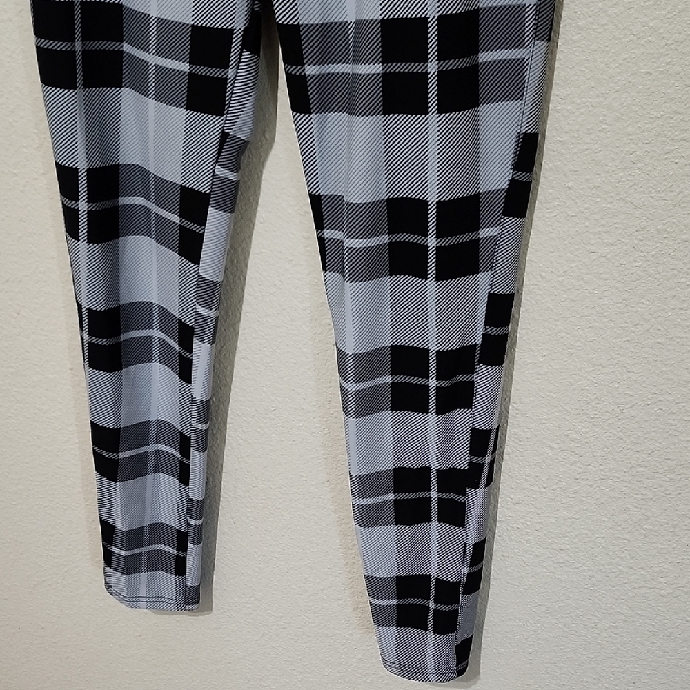 Kids Plaid Casual Pants - Black and Gray - Picture 4 of 8